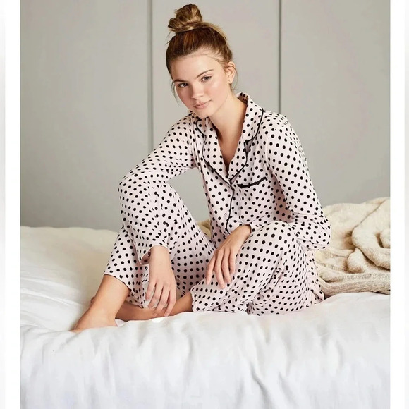 Kate Spade New York Dot Print Notch Collar Neck Long Sleeve Pajama Set - Picture 1 of 7